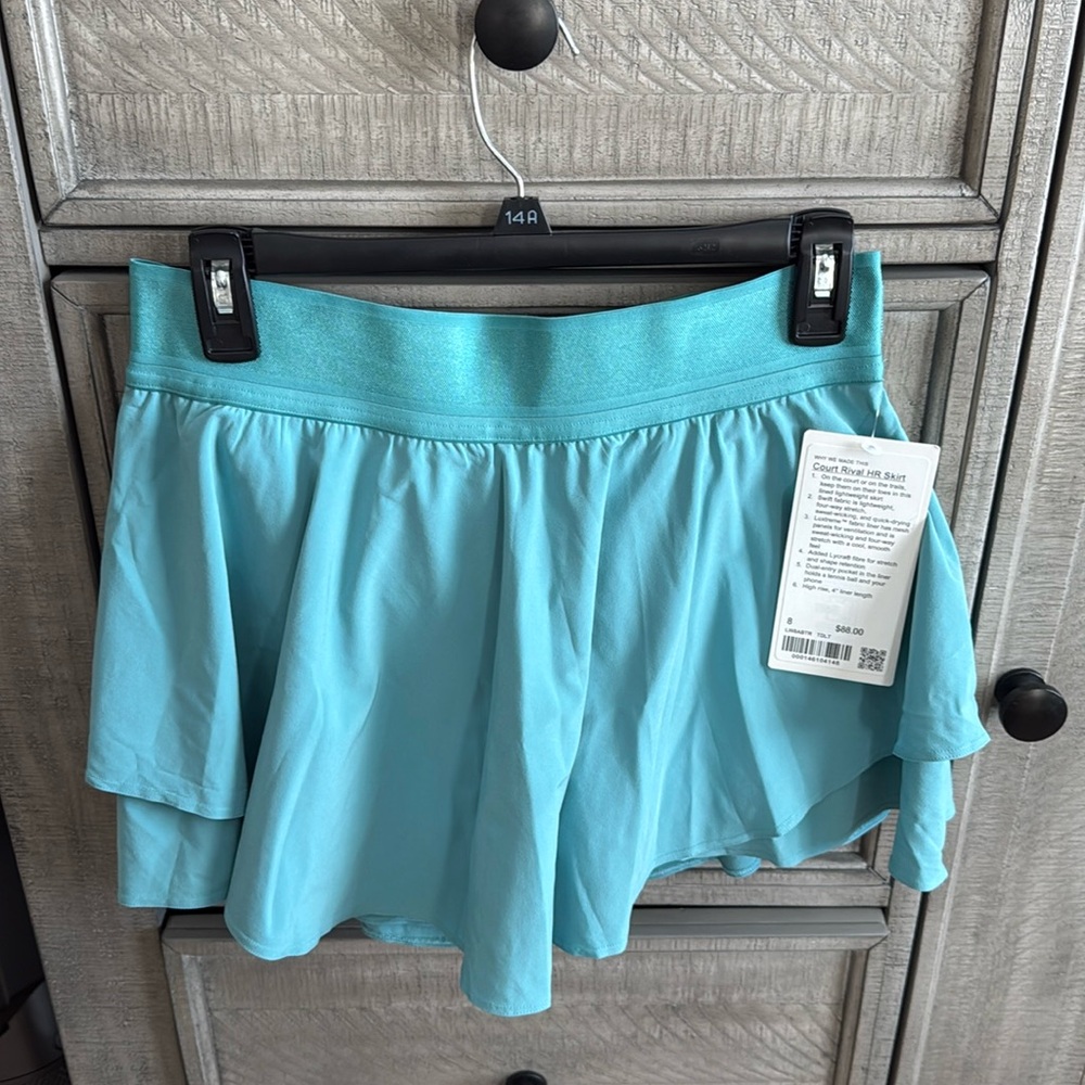 Lululemon court rival skirt
